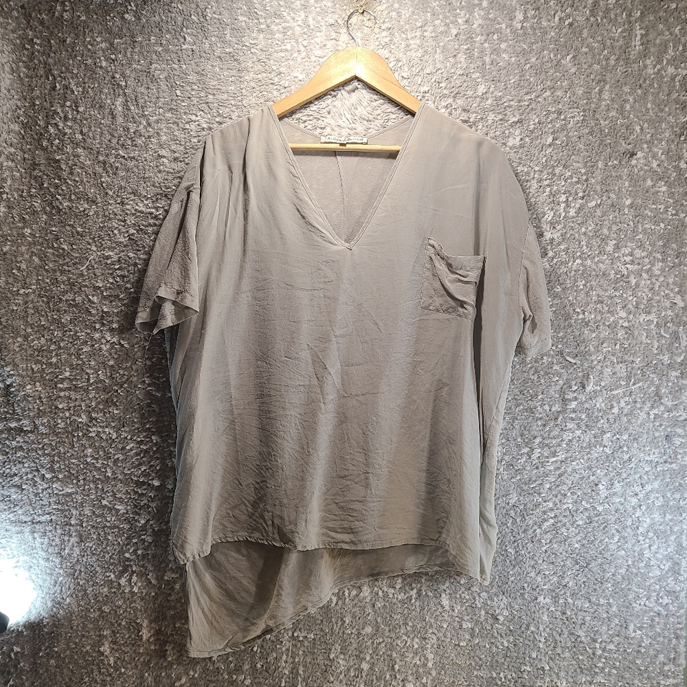 FALCON & BLOOM Grey Short Sleeve Semi-Sheer Pocket Open Back Blouse